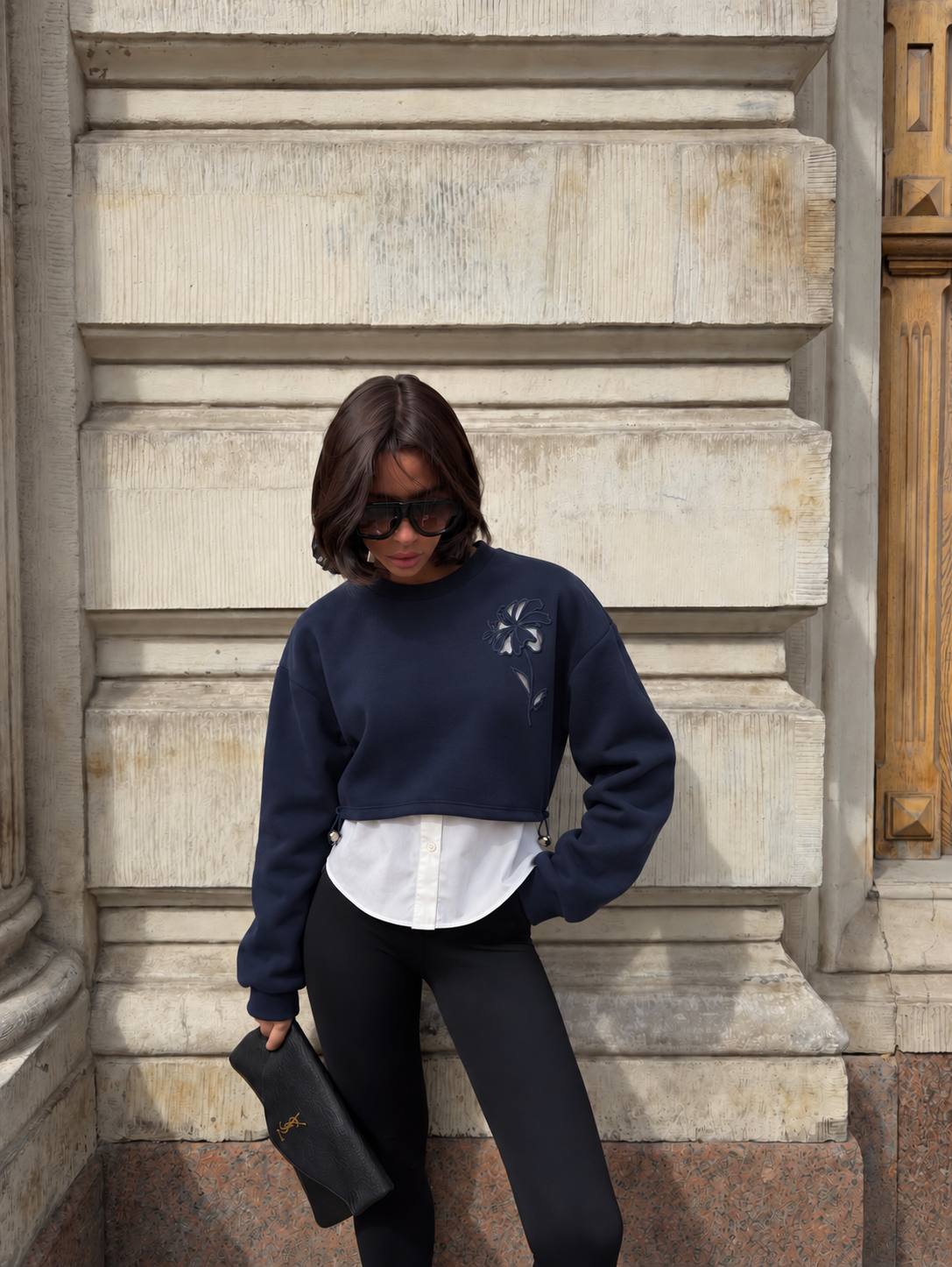Çiçek İşlemeli Crop Sweatshirt - 4 Renk