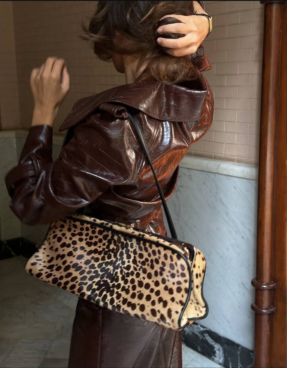 Timsah Parlak Deri Kumaş Zara Model Kuşaklı Ceket ve Etek Takım - 2 Renk