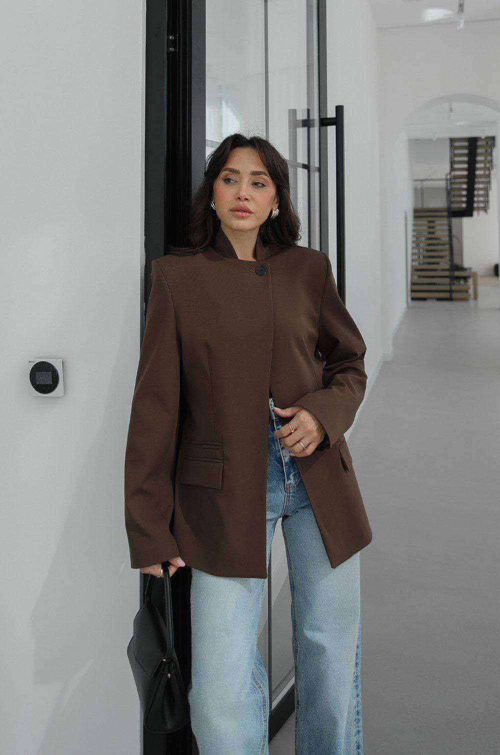 Dik Yaka Tek Düğmeli Blazer Ceket - Şık Kadın Blazer Modelleri
