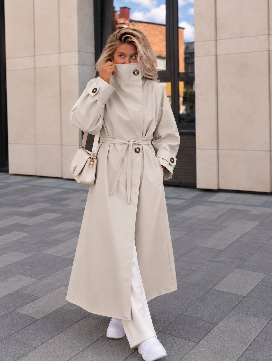 Yüksek Yaka Bağlamalı Trençkot - Oversize Kadın Trench Modelleri