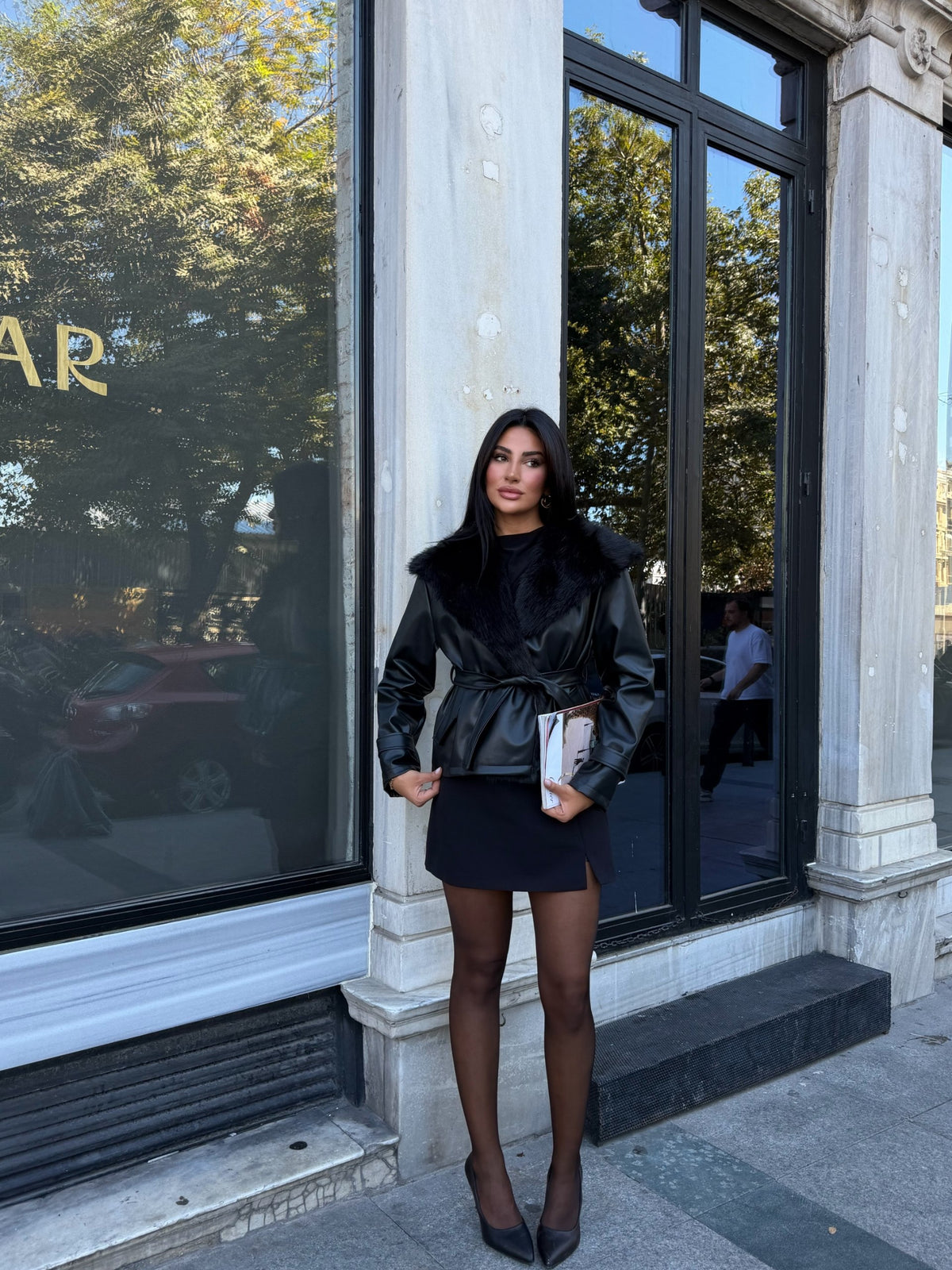 Kürk Yaka Kemerli Suni Deri Ceket - Şık Kadın Ceket Modelleri