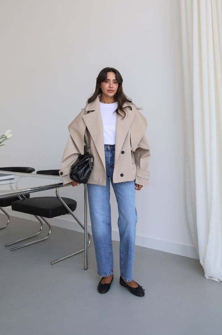 Oversize Kısa Ceket - Geniş Yakalı Kadın Günlük Ceket Modelleri
