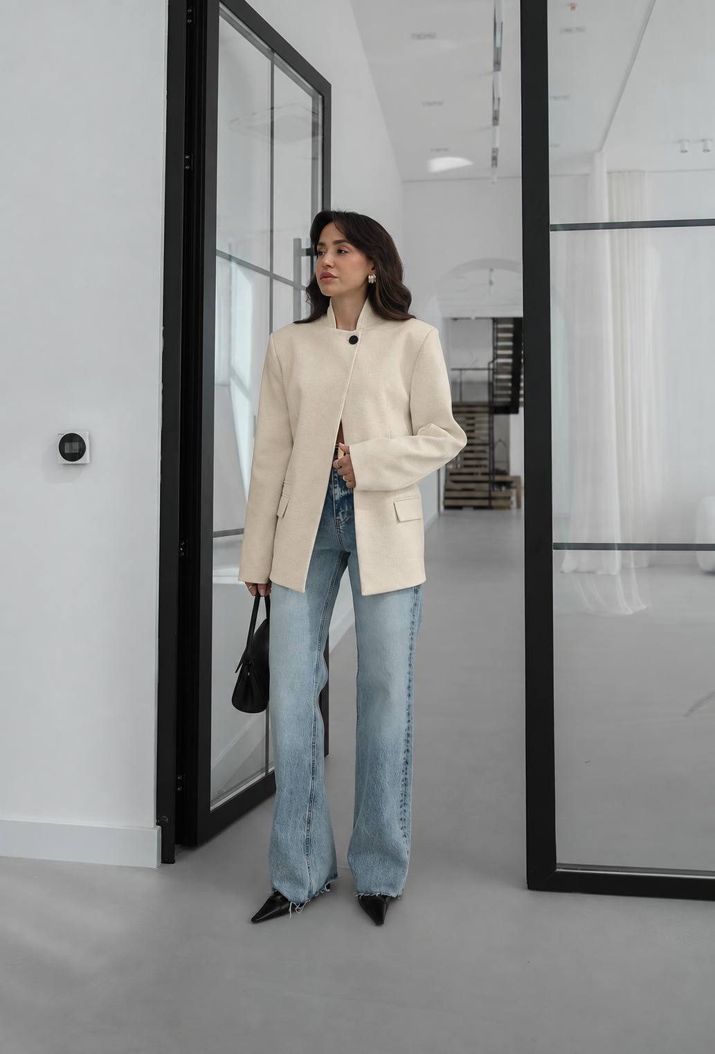 Dik Yaka Tek Düğmeli Blazer Ceket - Şık Kadın Blazer Modelleri