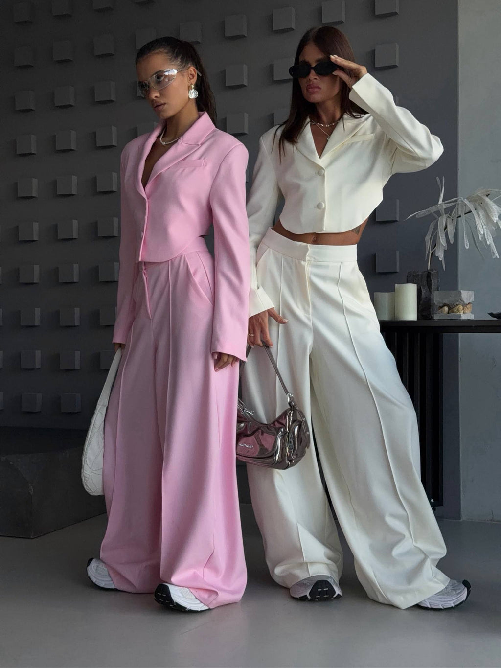 Crop Blazer Ceket ve Bol Paça Pantolon Takım - 3 Renk