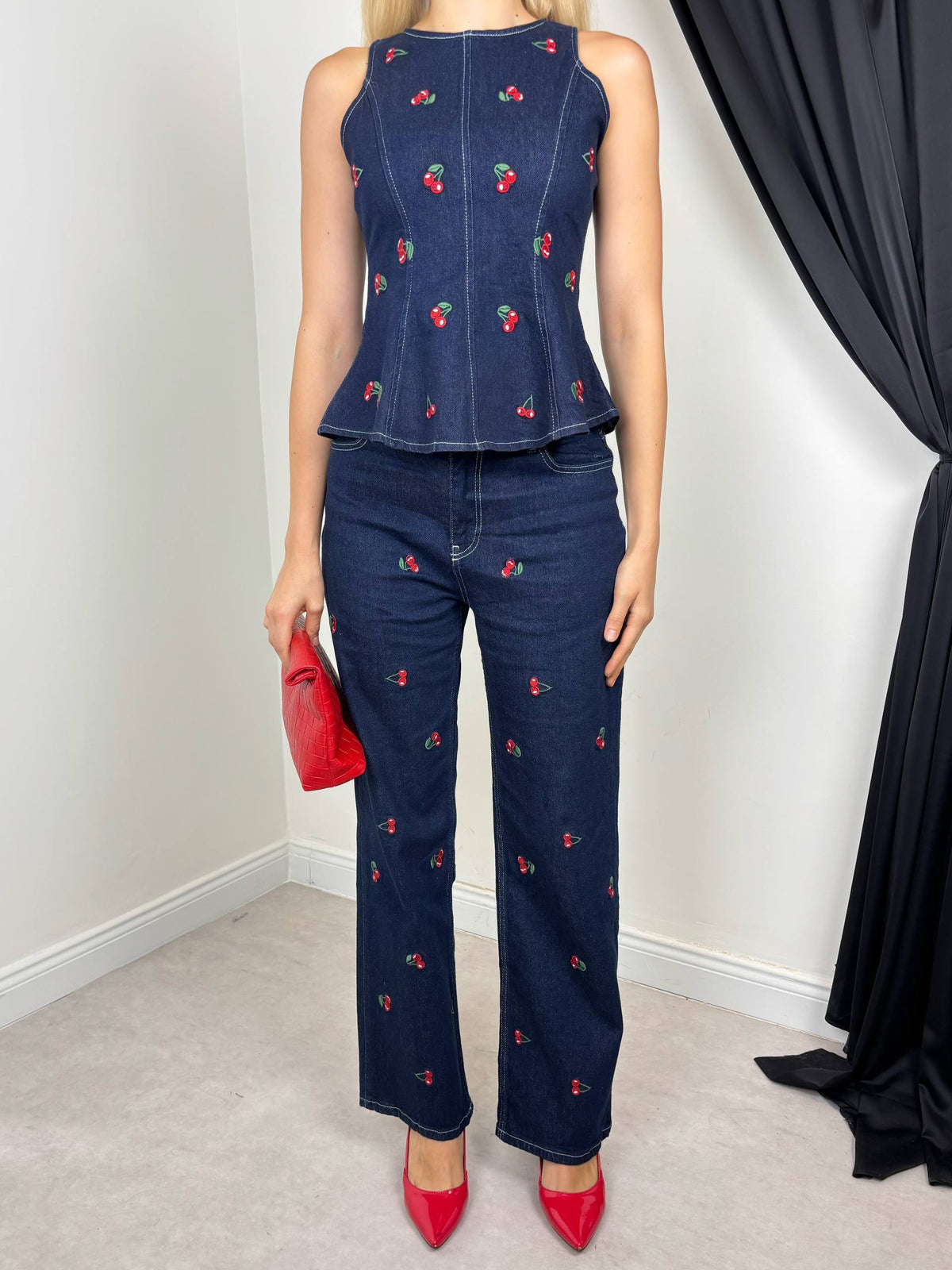 Kiraz Nakışlı Denim Peplum Üst & Pantolon Takım