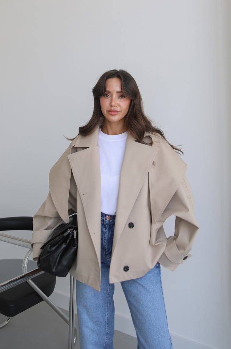 Oversize Kısa Ceket - Geniş Yakalı Kadın Günlük Ceket Modelleri