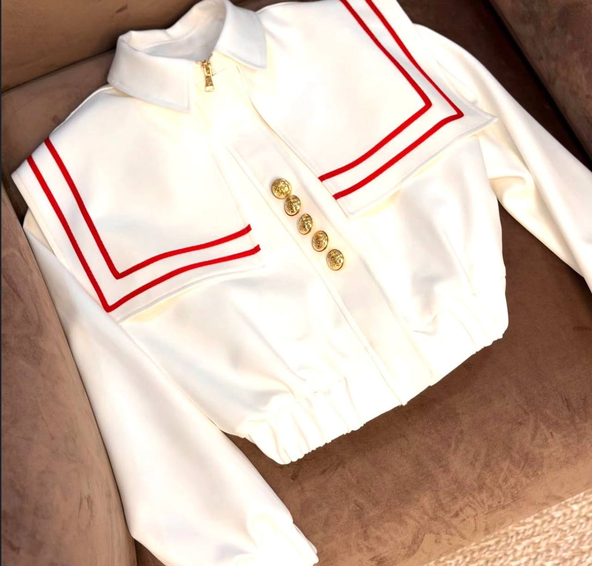 Denizci Yaka Gold Düğmeli Crop Ceket