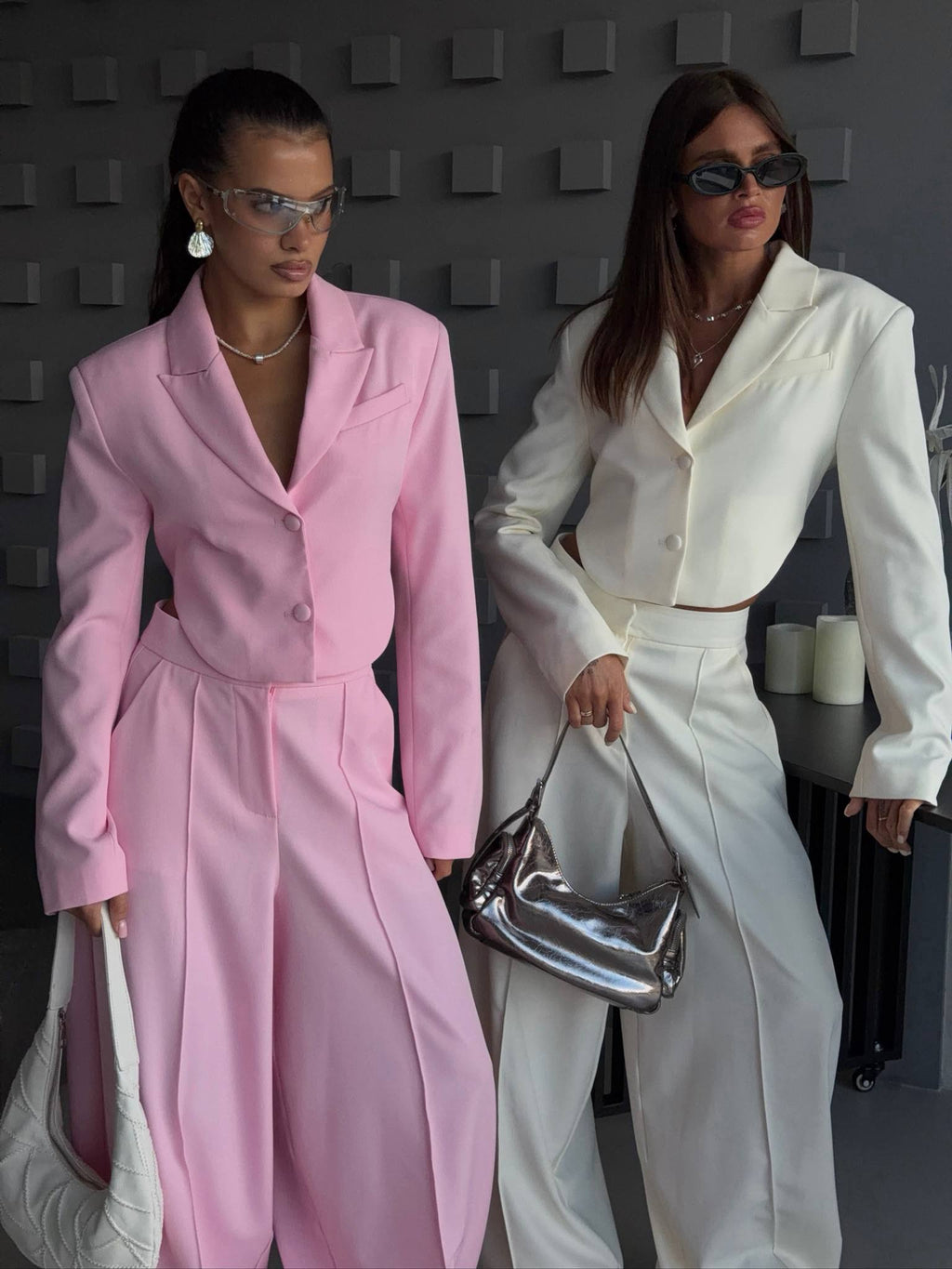 Crop Blazer Ceket ve Bol Paça Pantolon Takım - 3 Renk