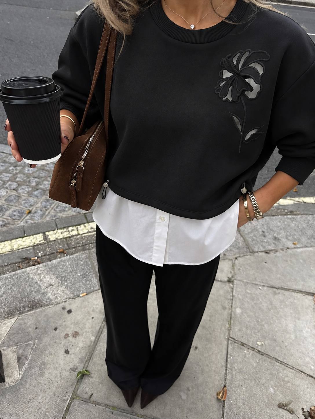 Çiçek İşlemeli Crop Sweatshirt - 4 Renk