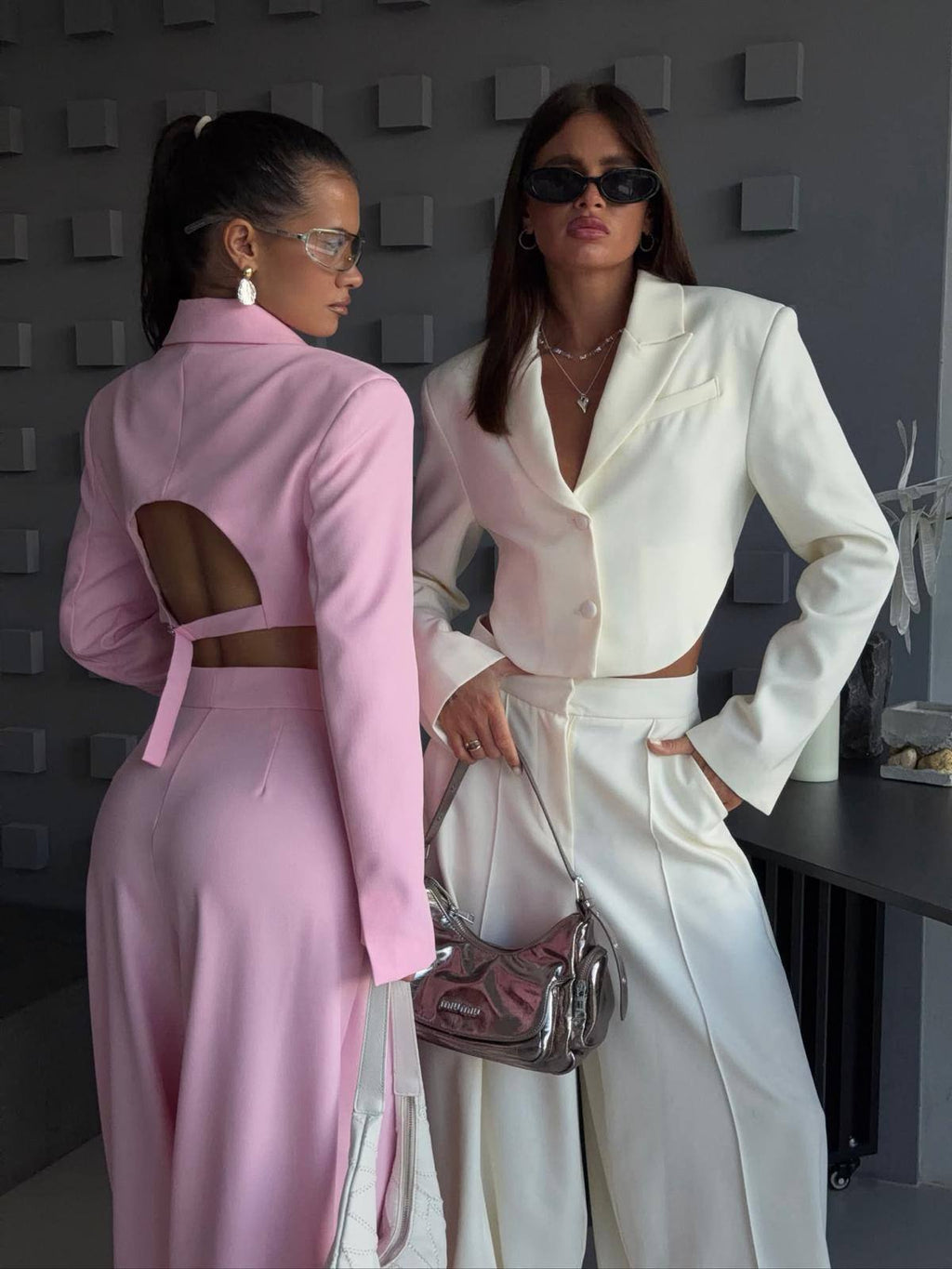 Crop Blazer Ceket ve Bol Paça Pantolon Takım - 3 Renk
