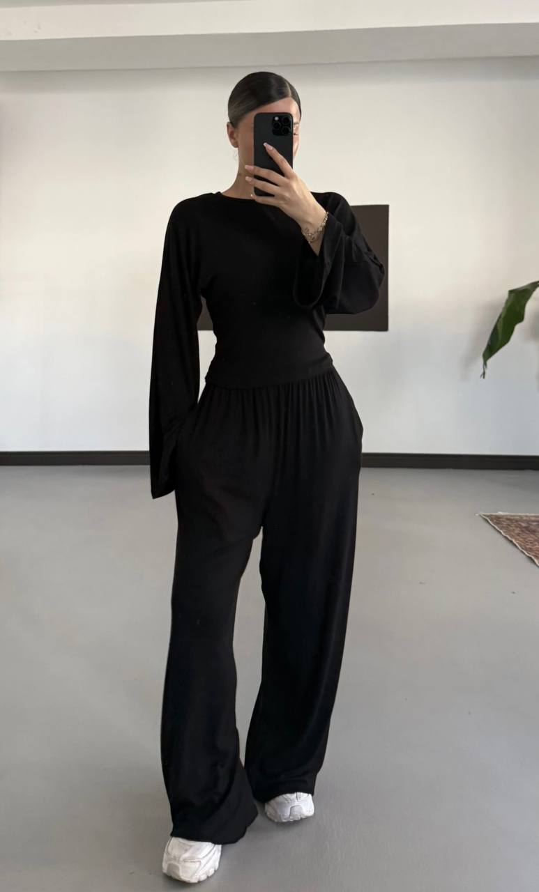Sırtı Korse Bağcıklı Bluz ve Pantolon Takım