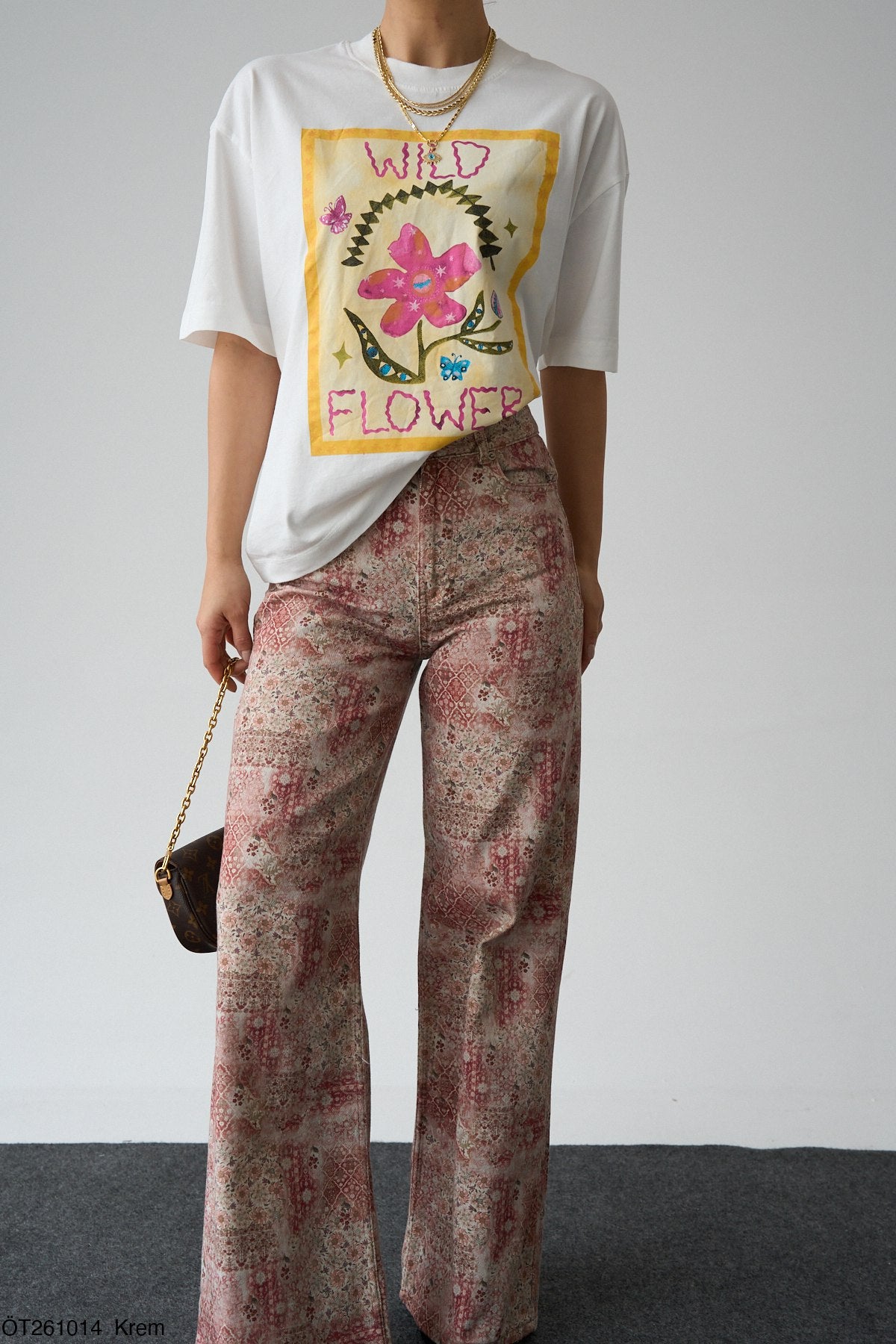 Baskılı Oversize %100 pamuk Beyaz Tişört - Wild Flower