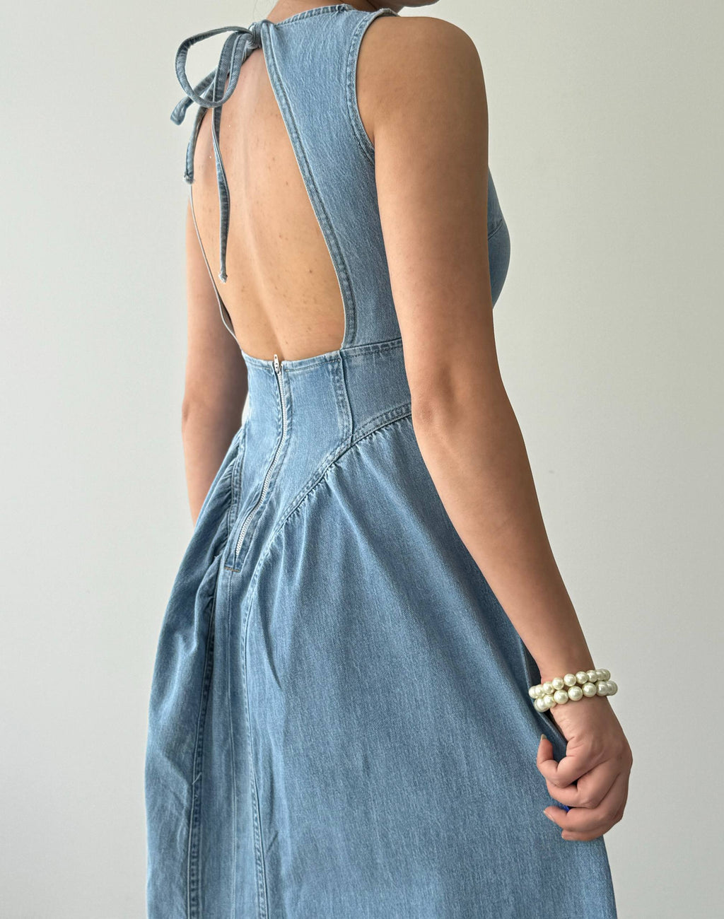 Etki Denim Maxi Elbise - Sırt Açık Halter Yaka Fermuarlı Elbise - Mavi